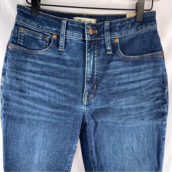 Madewell Petite Curvy High-Rise Skinny Jeans in Lanette Wash - Picture 2 of 12